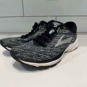 Women's Brooks Launch 5 size 9